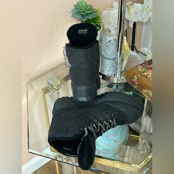 Prada Felt Shearling Fur Hiking Boots Size 38.5/8 - Picture 6 of 14